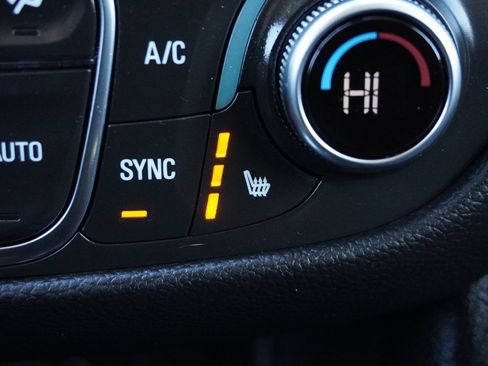 Used 2024 Chevrolet Equinox LT w/ LPO, Floor Liner Package image 49