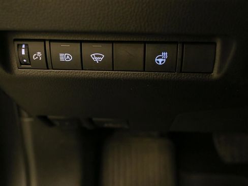 Used 2022 Toyota RAV4 XLE w/ XLE Grade Weather Package AWD/4WD image 41