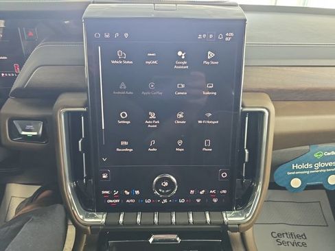 Certified 2025 GMC Yukon Denali Ultimate AWD/4WD image 16