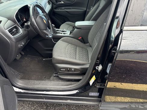 Used 2022 Chevrolet Equinox LT image 16