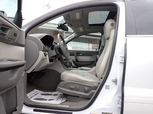 Used 2016 GMC Acadia SLT w/ Open Road Package image 7