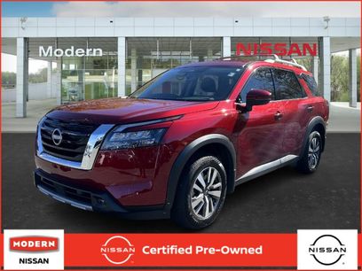 Certified 2025 Nissan Pathfinder SL