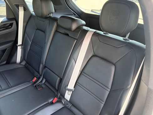 Used 2023 Porsche Cayenne Platinum Edition AWD/4WD image 19