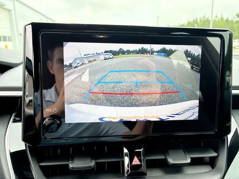Used 2025 Toyota Corolla SE FWD image 15