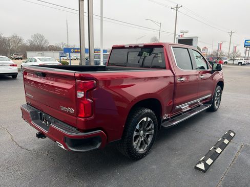 Used 2023 Chevrolet Silverado 1500 High Country w/ Z71 Off-Road Package AWD/4WD image 5