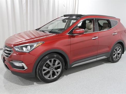 Used 2018 Hyundai Santa Fe Sport image 3