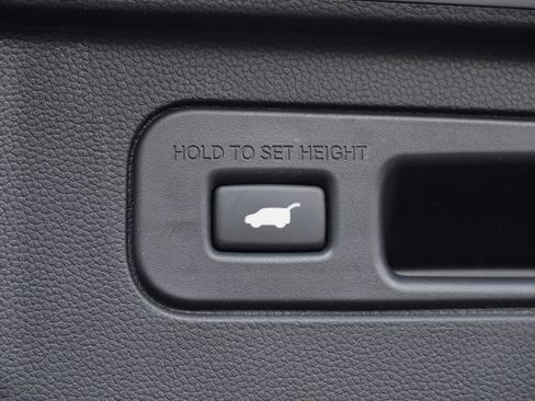 Used 2025 Honda Pilot TrailSport image 42