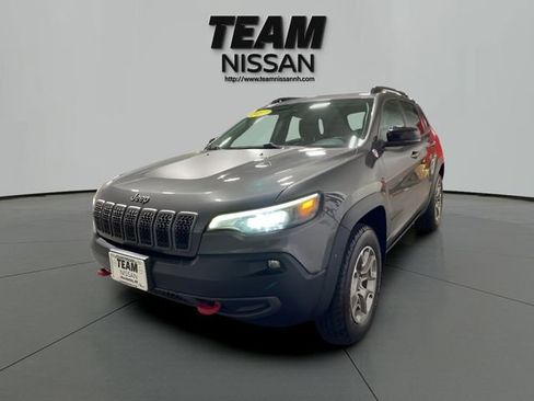 Used 2022 Jeep Cherokee Trailhawk w/ Trailer Tow Group AWD/4WD image 3