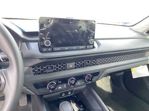 Used 2024 Honda Accord LX image 37