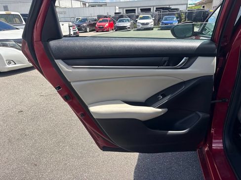 Used 2019 Honda Accord LX image 14