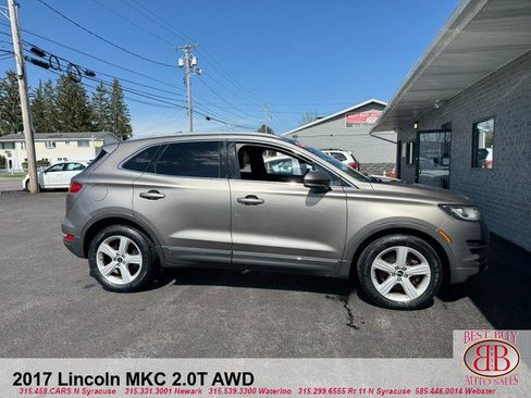Used 2017 Lincoln MKC Premiere AWD/4WD image 2