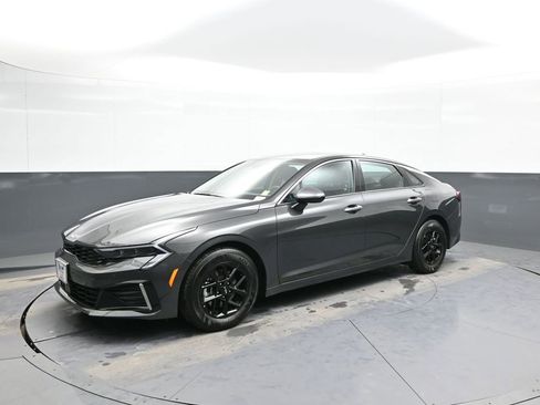 Used 2025 Kia K5 LXS image 10