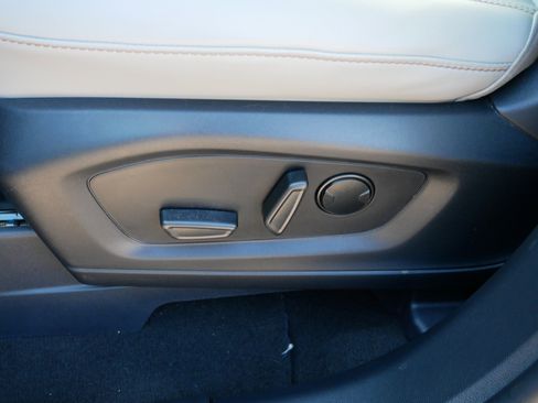 Used 2026 Ford Explorer Active w/ Active Comfort Package AWD/4WD image 19