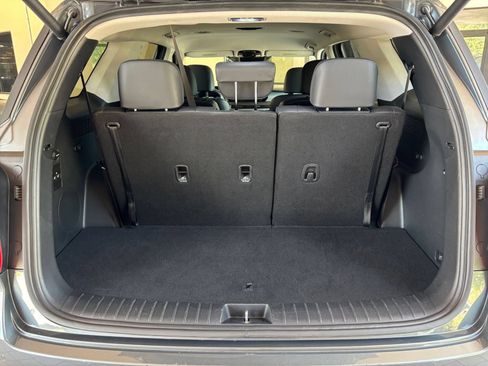 Used 2025 Hyundai Palisade SEL FWD image 35