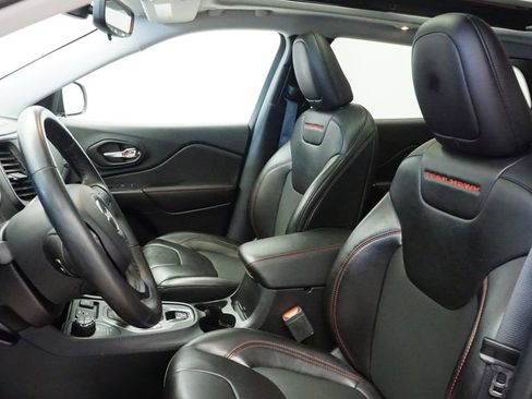 Certified 2021 Jeep Cherokee Trailhawk w/ Sun, Sound & Nav Group image 26