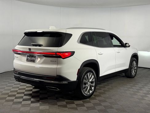 Used 2026 Buick Enclave Preferred FWD image 8