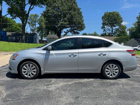 Used 2013 Nissan Sentra SV w/ Driver Pkg FWD image 2