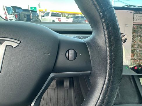 Used 2022 Tesla Model 3 RWD image 15