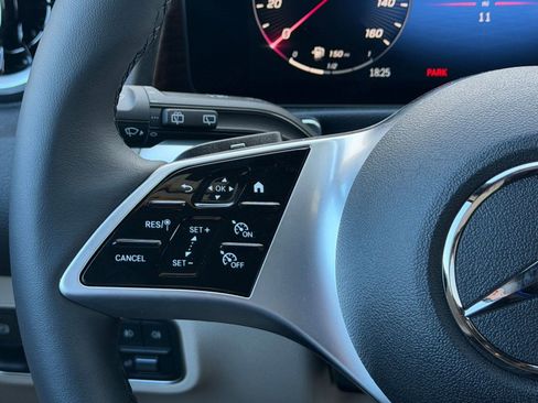 New 2026 Mercedes-Benz GLB 250 image 18