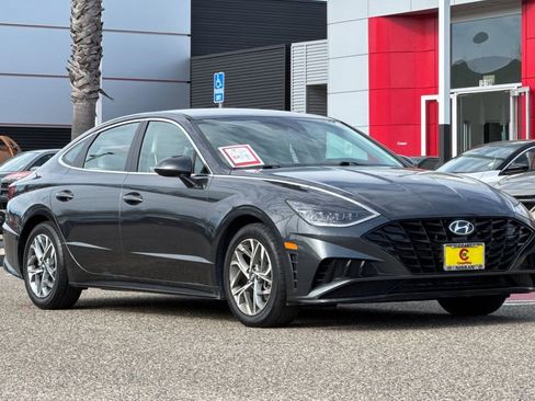 Used 2023 Hyundai Sonata SEL image 2