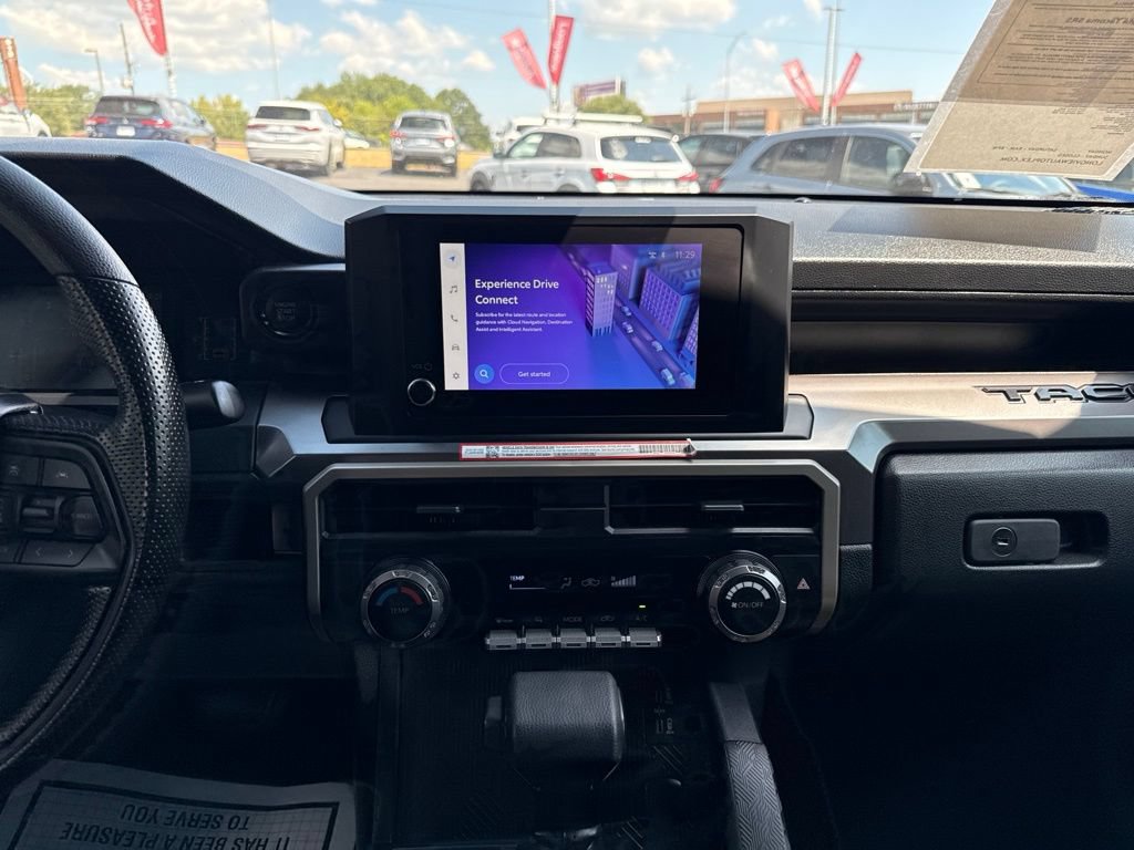 Used 2025 Toyota Tacoma SR5 AWD/4WD image 35