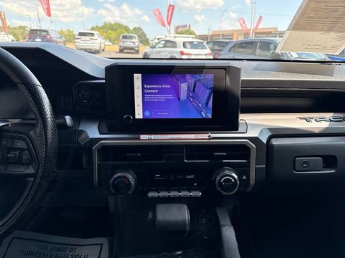Used 2025 Toyota Tacoma SR5 AWD/4WD image 35