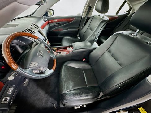 Used 2012 Lexus LS 460 w/ Luxury Value Edition RWD image 13