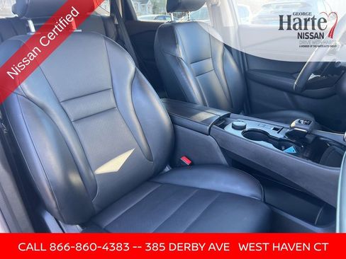 Certified 2022 Nissan Rogue SV w/ SV Premium Package image 43