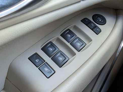 Used 2015 Cadillac Escalade ESV Premium AWD/4WD image 24