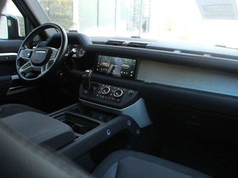 Used 2020 Land Rover Defender 110 First Edition AWD/4WD image 23