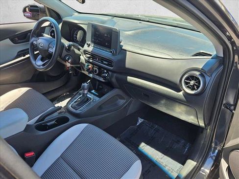 Used 2022 Hyundai Kona SE FWD image 19