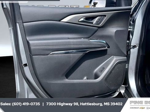 New 2026 Chevrolet Traverse LT w/ Driver Confidence Package image 17