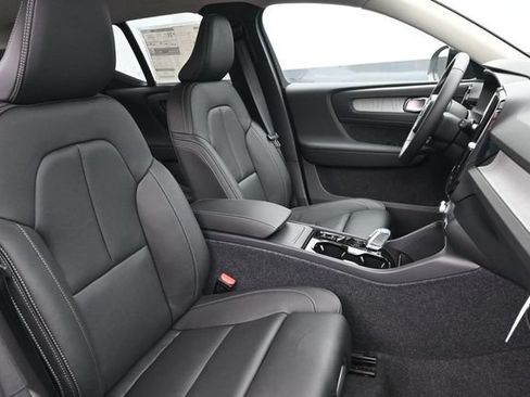 New 2026 Volvo XC40 B5 Plus w/ Climate Package AWD/4WD image 33