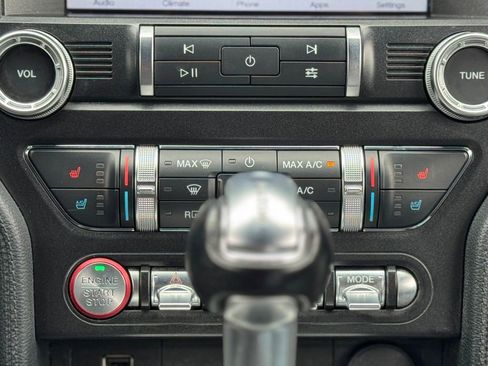 Used 2019 Ford Mustang Premium RWD image 18