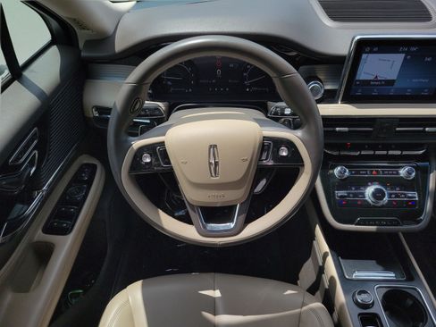 Used 2021 Lincoln Corsair FWD w/ Convenience Package image 13