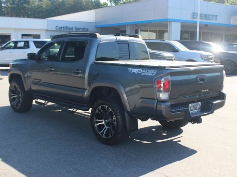 Used 2021 Toyota Tacoma TRD Sport w/ Technology Package AWD/4WD image 6