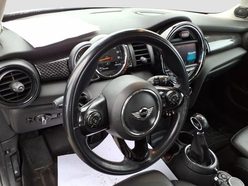 Used 2016 MINI Cooper S image 12