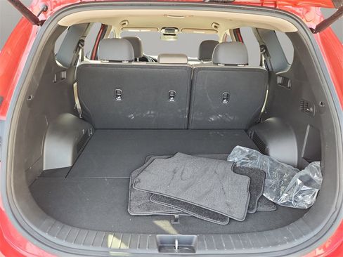 Used 2023 Hyundai Santa Fe SEL image 12