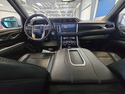 Certified 2024 GMC Yukon XL Denali w/ Denali Reserve Package AWD/4WD image 21