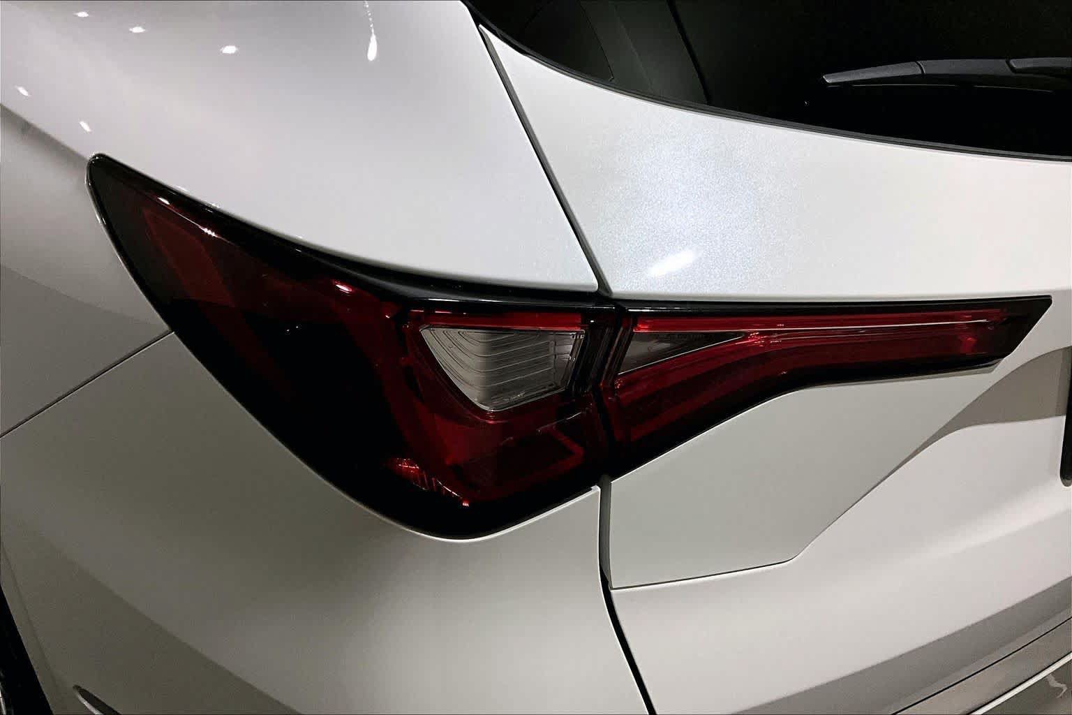 Used 2023 Acura MDX w/ Advance Package AWD/4WD image 27