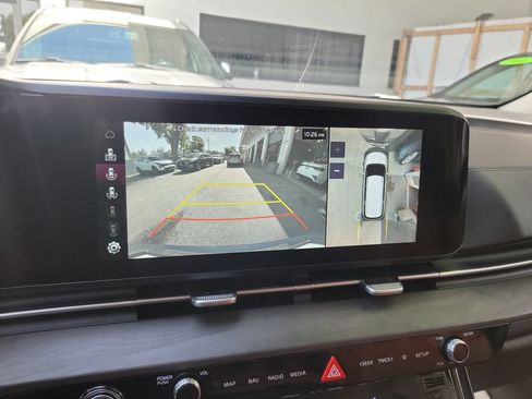 Certified 2023 Kia Carnival SX FWD image 27