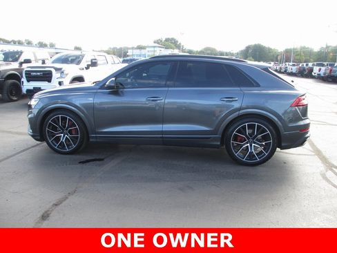 Used 2022 Audi Q8 Prestige image 8