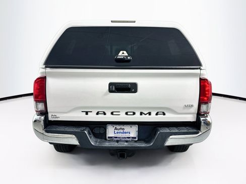 Used 2019 Toyota Tacoma TRD Off-Road RWD image 6