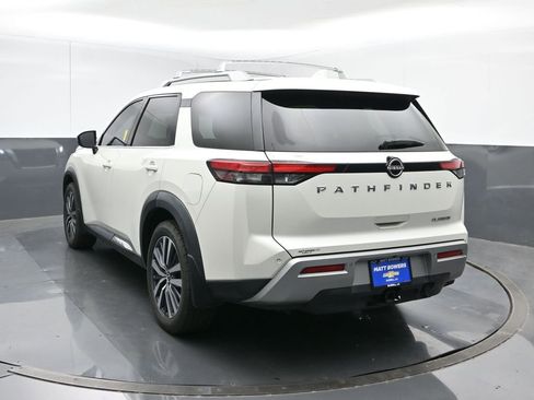Used 2022 Nissan Pathfinder Platinum w/ Cargo Package image 4