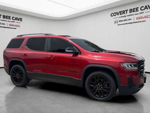 Used 2023 GMC Acadia SLT w/ Elevation Edition image 12