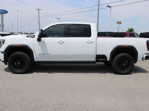Used 2024 GMC Sierra 2500 AT4 w/ AT4 Premium Plus Package AWD/4WD image 10