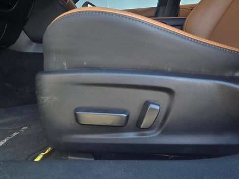Used 2025 Lexus IS 300 F Sport RWD image 16