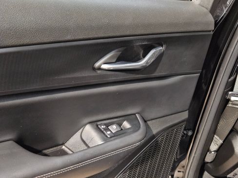 Used 2025 Jeep Grand Cherokee L Laredo RWD image 35