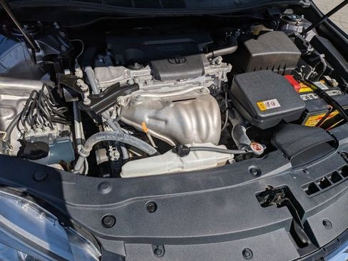 Used 2017 Toyota Camry XSE w/ Moonroof Package image 27