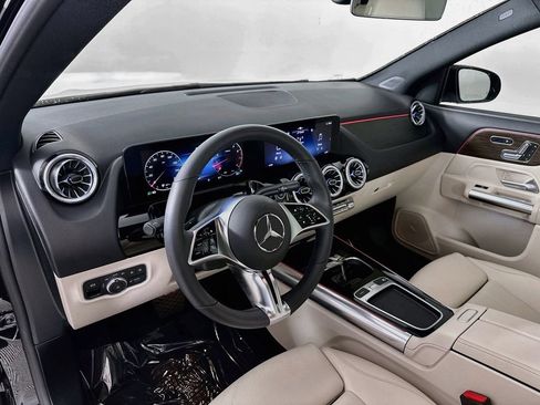 Certified 2026 Mercedes-Benz GLA 250 4MATIC image 9